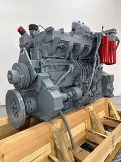 Komatsu SA6D125-1 Engine