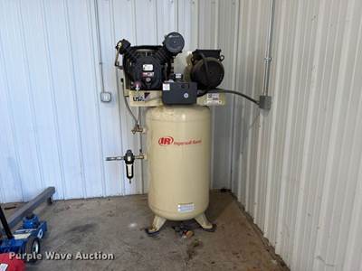 Ingersoll Rand 2475N7.5-P Air Compressor