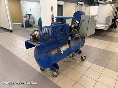 Quincy QHPR5-10 Air Compressor