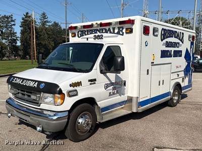 2001 Ford E450 Super Duty Ambulance