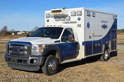 2015 Ford F550 Super Duty XLT Ambulance