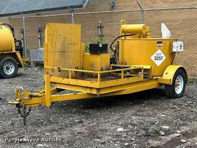 2024 Seal Master Crack Pro CP-125 Melter Applicator