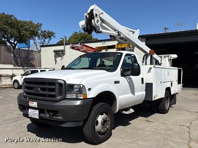 2004 Ford F450 Super Duty Bucket Truck