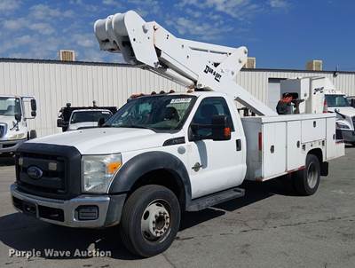 2016 Ford F550 Super Duty Bucket Truck