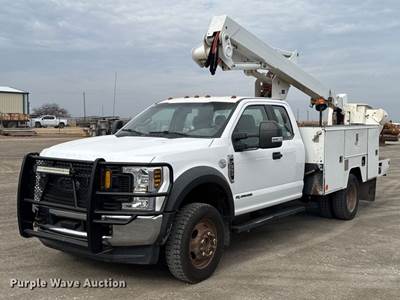 2018 Ford F550 Bucket Truck