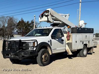 2019 Ford F550 Bucket Truck