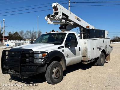 2016 Ford F550 Bucket Truck