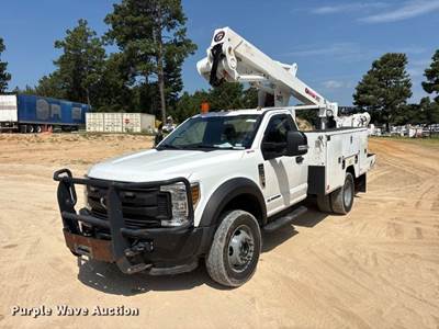 2019 Ford F550 Bucket Truck