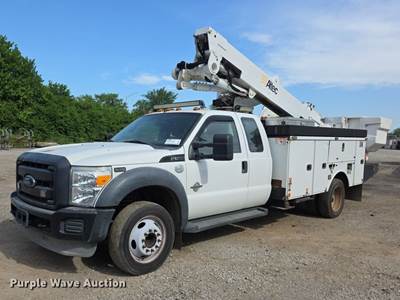 2012 Ford F550 Super Duty XL Bucket Truck