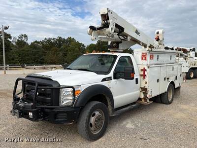 2015 Ford F550 Super Duty XL Bucket Truck