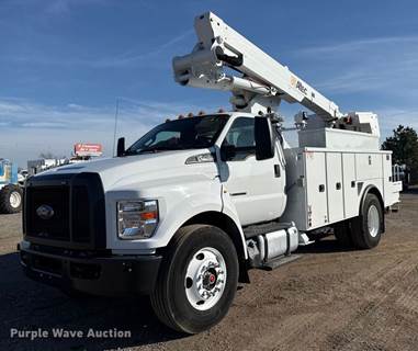 2018 Ford F750 Super Duty Bucket Truck