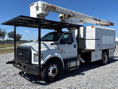 2017 Ford F750 Super Duty Forestry Bucket Truck