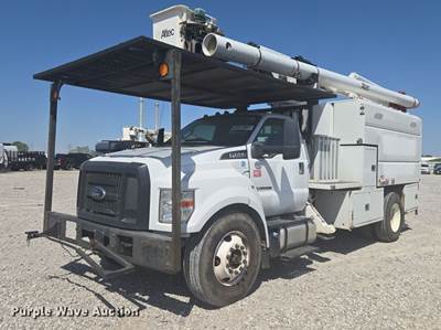 2017 Ford F750 Super Duty Forestry Bucket Truck