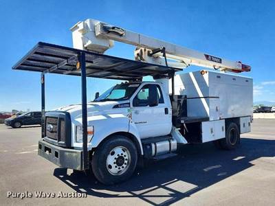 2017 Ford F750 Super Duty Forestry Bucket Truck