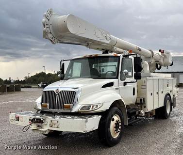 2009 International 4300 Bucket Truck