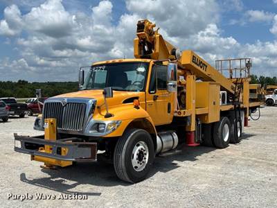 2007 International 7400 Bucket Truck