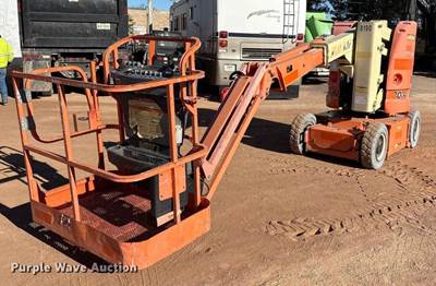 2012 JLG E300AJ Boom Lift