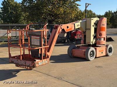 2005 JLG E300AJ Boom Lift