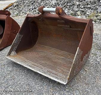 Pierce Excavator Bucket