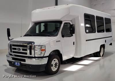 2021 Ford E-450 School Bus