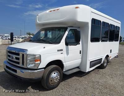 2015 Ford E350 Super Duty Shuttle Bus