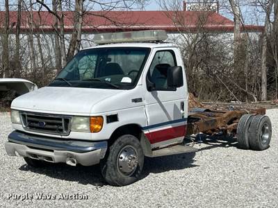 2003 Ford E450 Super Duty Van Cab And Chassis