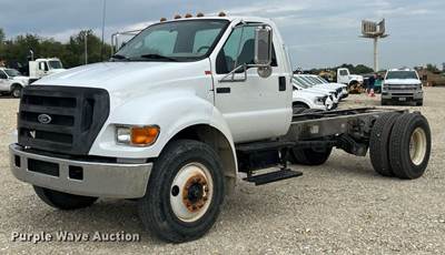 2006 Ford F750 Super Duty XL Truck Cab And Chassis