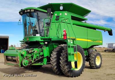 2004 John Deere 9660 STS Combine