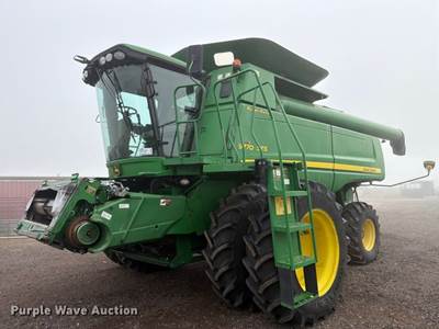 2011 John Deere 9770 STS Combine