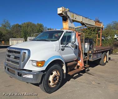 2007 Ford F750 Crane Truck