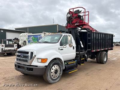 2011 Ford F-750 Grapple Truck