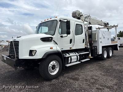 2013 Freightliner 114SD Crew Cab Crane Truck