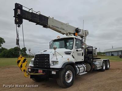 2017 Freightliner 114SD Crane Truck
