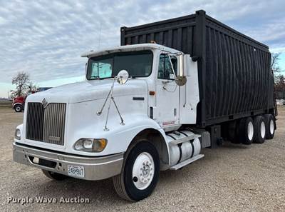 1997 International 9200 Grapple Crane Truck