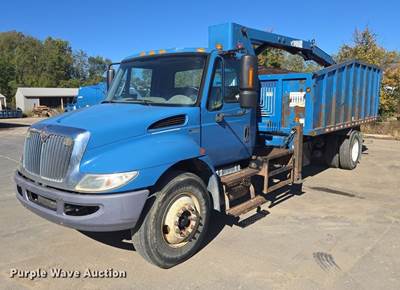 2012 International Durastar Grapple Truck