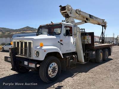 1996 International Navistar F-2574 Crane Truck