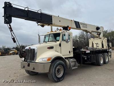 2006 Peterbilt 335 Crane Truck
