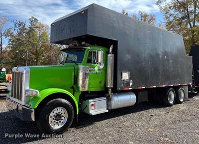 2000 Peterbilt 378 Grapple Crane Truck
