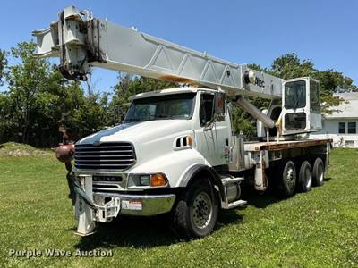 2006 Sterling Truck L9500 Series Crane Truck