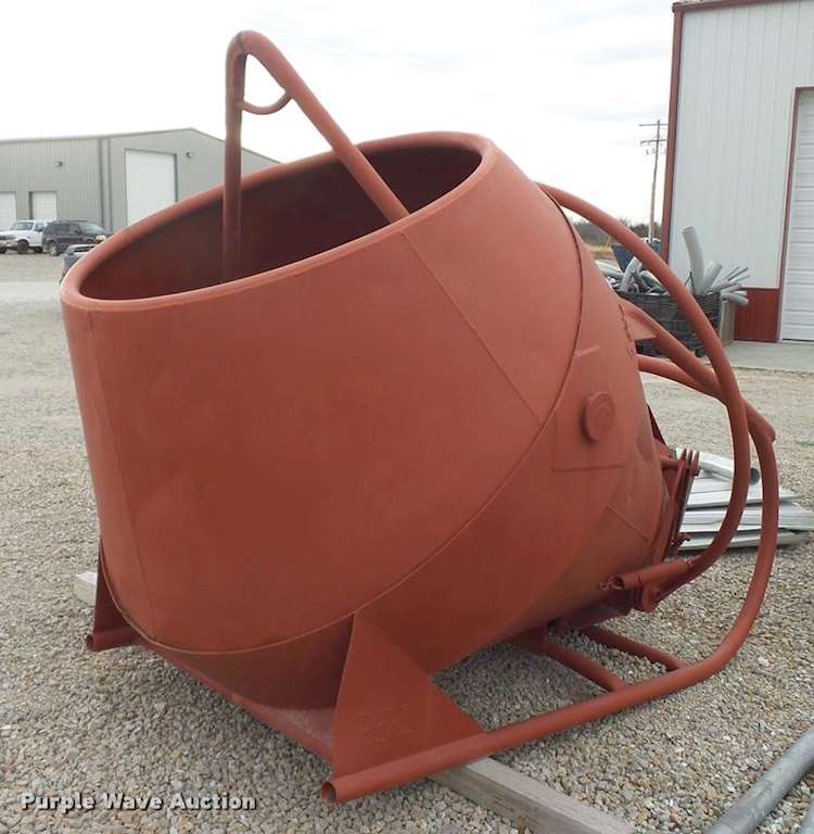 Concrete hopper For Sale Warrensburg, MO AX9299