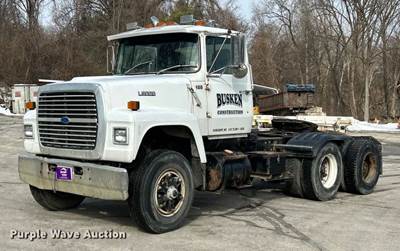 1987 Ford LT9000 Semi Truck