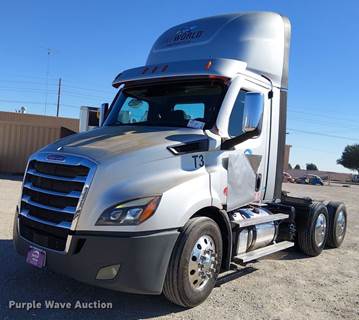 2020 Freightliner Cascadia Semi Truck