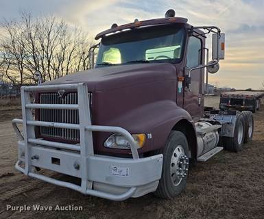 2003 International 9200I Semi Truck