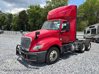 2020 International LT625 Semi Truck