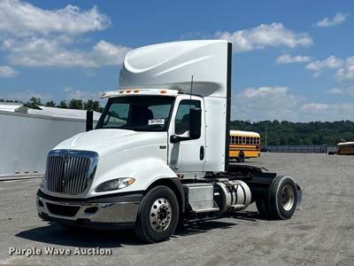 2019 International RH613 Semi Truck