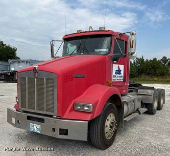 2007 Kenworth Semi Truck