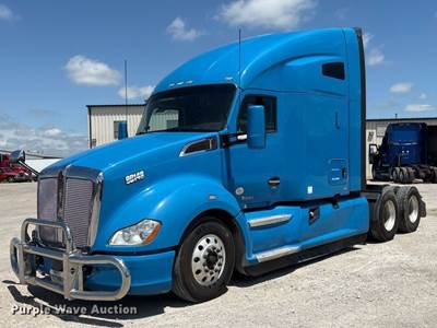 2020 Kenworth T680 Semi Truck
