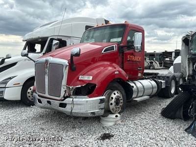 2019 Kenworth T680 Semi Truck