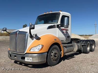2019 Kenworth T680 Semi Truck