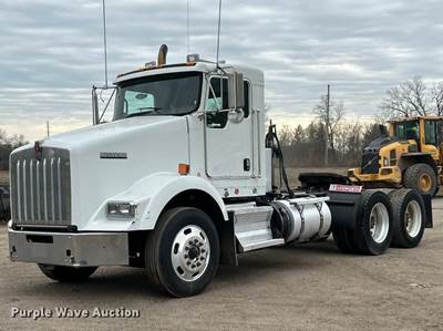 2012 Kenworth T800 Semi Truck